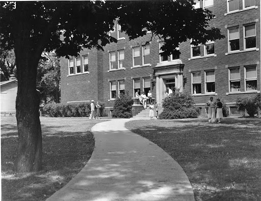 This was the Joslyn Hall at the University of Omaha at North 24th and Pratt Streets in North Omaha for 30 years.