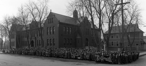 A History of North Omaha’s Lake School